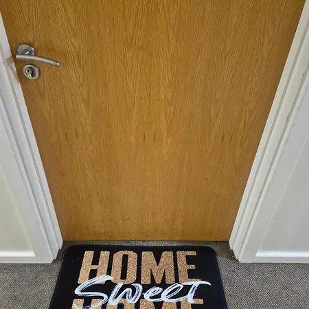 Apartament Modern 2 Bedroom Unbeatable Centre Location! *