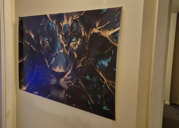 Modern 2 Bedroom Unbeatable Centre Location! アパート